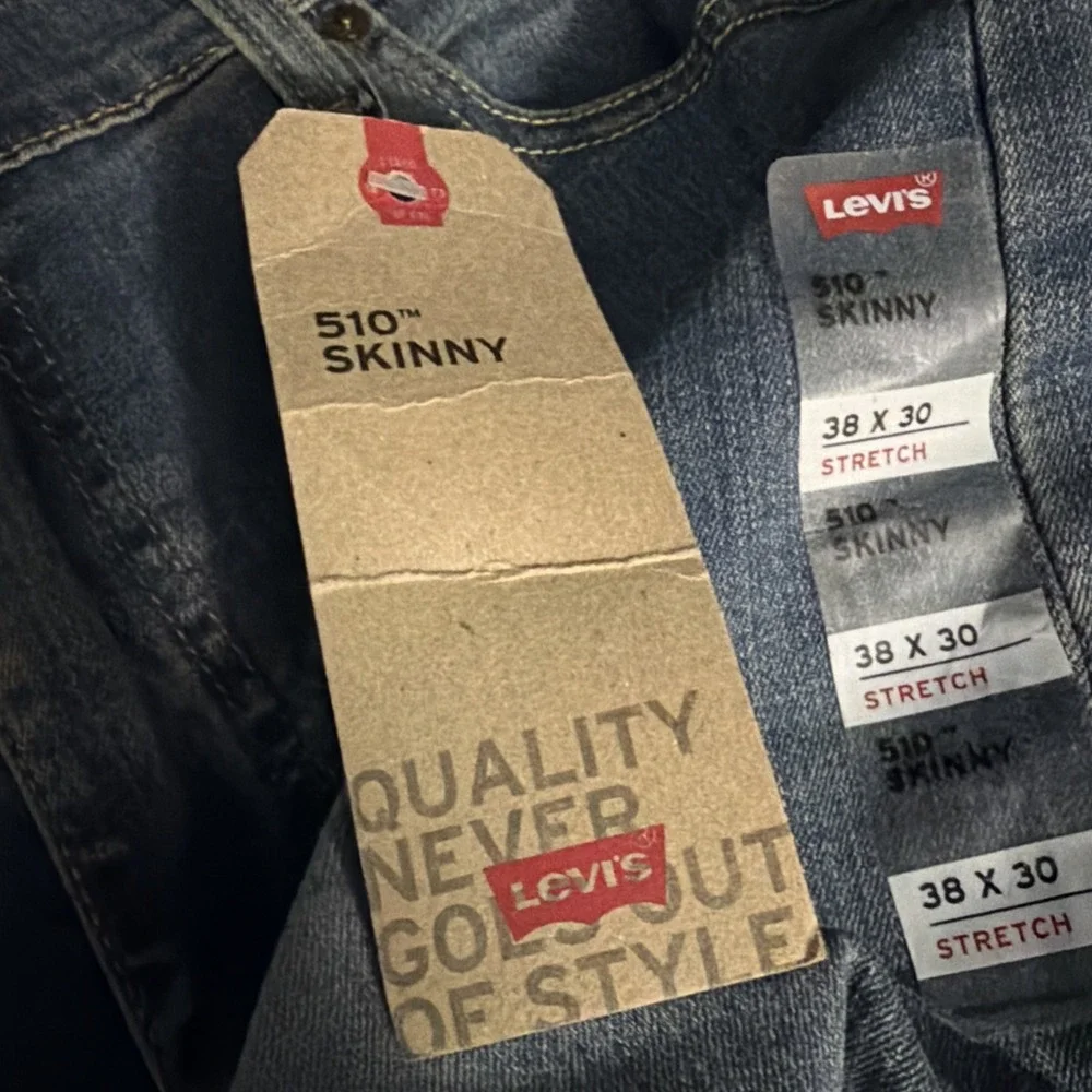 Levis levi men